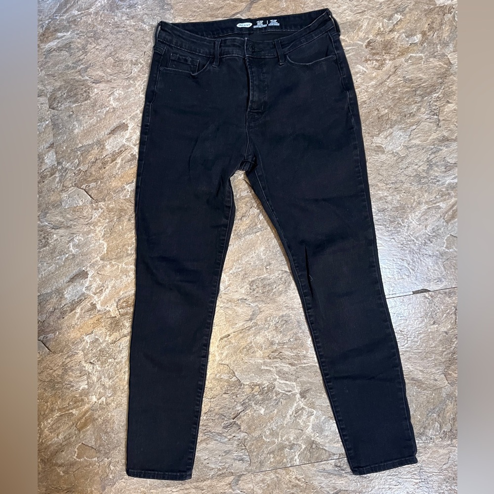 Black skinny jeans